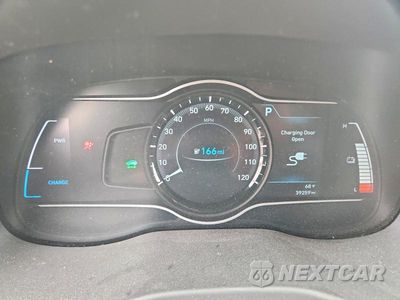 Zdjęcie 9 z 12 samochodu: 2019 HYUNDAI KONA LIMITED VIN:KM8K33AG8KU046437 - miniatura