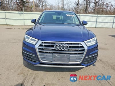 Piąte zdjęcie samochodu w środku: 2018 AUDI Q5 PREMIUM PLUS VIN:WA1BNAFY0J2114657 - miniatura