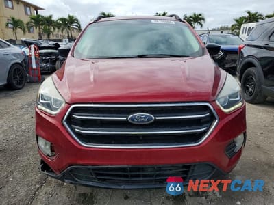 Piąte zdjęcie samochodu w środku: 2019 FORD ESCAPE SE VIN:1FMCU0GD2KUB07715 - miniatura