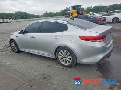 Drugie zdjęcie samochodu z przodu: 2017 KIA OPTIMA EX VIN:5XXGU4L33HG134673 - miniatura