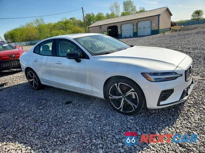 Czwarte zdjęcie samochodu z boku: 2025 VOLVO S60 PLUS VIN:7JRL12GCXSG369238 - miniatura