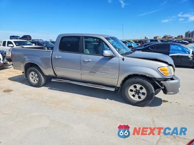Czwarte zdjęcie samochodu z boku: 2004 TOYOTA TUNDRA SR5 VIN:5TBET34144S440820 - miniatura