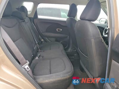 Zdjęcie 10 z 12 samochodu: 2014 KIA SOUL + VIN:KNDJP3A52E7048321 - miniatura