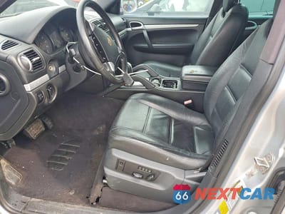Zdjęcie 7 z 12 samochodu: 2010 PORSCHE CAYENNE VIN:WP1AA2APXALA04791 - miniatura