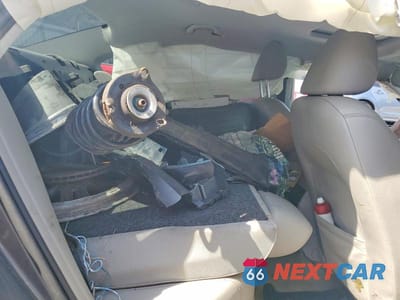 Zdjęcie 10 z 12 samochodu: 2015 VOLKSWAGEN PASSAT SE VIN:1VWBT7A39FC072725 - miniatura