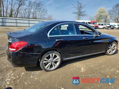 Trzecie zdjęcie samochodu z tyłu: 2018 MERCEDES-BENZ C 300 4MATIC VIN:55SWF4KB8JU280380 - miniatura