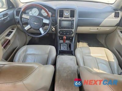 Zdjęcie 8 z 13 samochodu: 2005 CHRYSLER 300 TOURING VIN:2C3AA53G85H530876 - miniatura