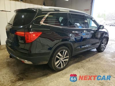 Trzecie zdjęcie samochodu z tyłu: 2018 HONDA PILOT VIN:5FNYF6H02JB021119 - miniatura