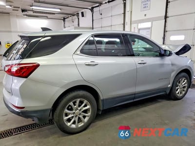 Trzecie zdjęcie samochodu z tyłu: 2020 CHEVROLET EQUINOX LT VIN:2GNAXUEV4L6179691 - miniatura