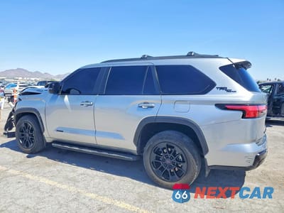 Drugie zdjęcie samochodu z przodu: 2025 TOYOTA SEQUOIA LIMITED VIN:7SVAAABA3SX048427 - miniatura