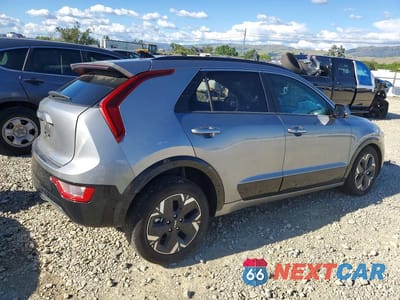 Trzecie zdjęcie samochodu z tyłu: 2025 KIA NIRO WIND VIN:KNDCR3L1XS5141205 - miniatura