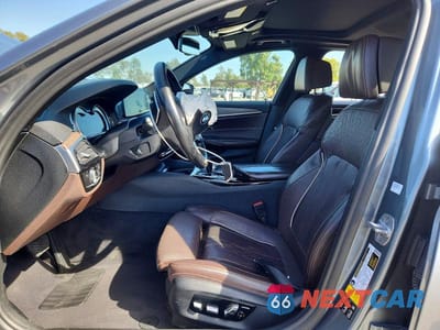 Zdjęcie 7 z 12 samochodu: 2017 BMW 540 XI VIN:WBAJE7C34HG887476 - miniatura