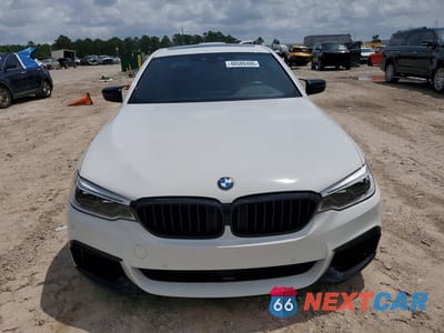 Piąte zdjęcie samochodu w środku: 2020 BMW M550XI VIN:WBAJS7C05LCD82435 - miniatura