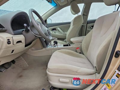 Zdjęcie 7 z 12 samochodu: 2010 TOYOTA CAMRY LE VIN:4T4BF3EK2AR071165 - miniatura