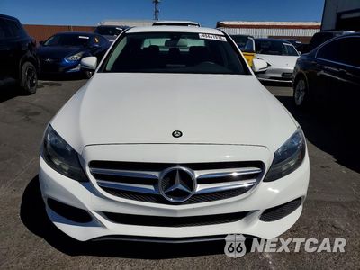 Piąte zdjęcie samochodu w środku: 2017 MERCEDES-BENZ C 300 VIN:55SWF4JB0HU228656 - miniatura