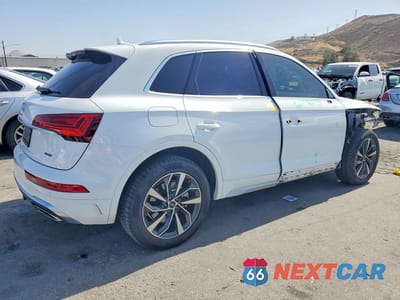 Trzecie zdjęcie samochodu z tyłu: 2022 AUDI Q5 PREMIUM PLUS 45 VIN:WA1EAAFY7N2117778 - miniatura