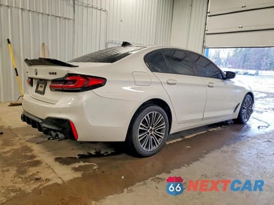 Trzecie zdjęcie samochodu z tyłu: 2019 BMW 540 XI VIN:WBAJE7C50KWW12427 - miniatura