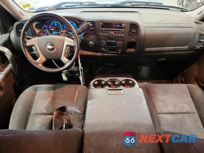 Zdjęcie 8 z 13 samochodu: 2010 CHEVROLET SILVERADO K1500 LT VIN:3GCRKSE3XAG191181 - miniatura