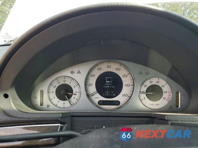 Zdjęcie 9 z 11 samochodu: 2003 MERCEDES-BENZ E 320 VIN:WDBUF65J83X099228 - miniatura