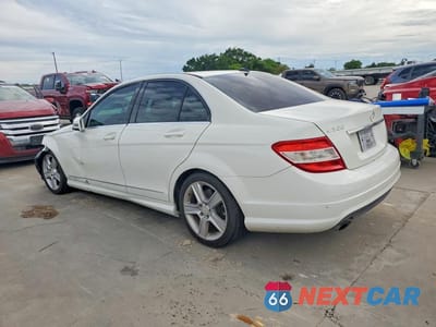 Drugie zdjęcie samochodu z przodu: 2010 MERCEDES-BENZ C 300 VIN:WDDGF5EB3AA401578 - miniatura