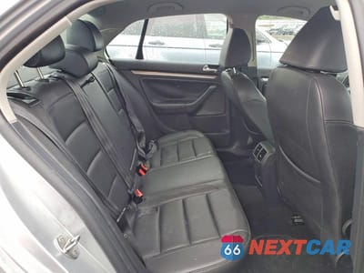 Zdjęcie 10 z 12 samochodu: 2010 VOLKSWAGEN JETTA VIN:3VWAZ7AJ5AM127123 - miniatura
