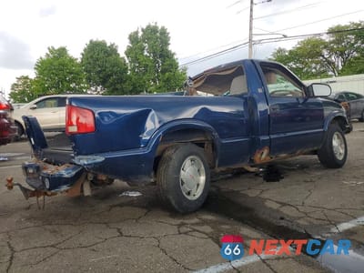 Trzecie zdjęcie samochodu z tyłu: 2003 GMC SONOMA VIN:1GTCS14H438279147 - miniatura