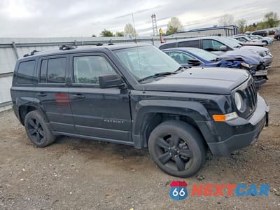Czwarte zdjęcie samochodu z boku: 2012 JEEP PATRIOT LATITUDE VIN:1C4NJRFB8CD689637 - miniatura