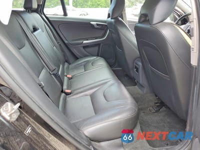 Zdjęcie 10 z 12 samochodu: 2017 VOLVO V60 T5 PREMIER VIN:YV140MEK1H1370182 - miniatura