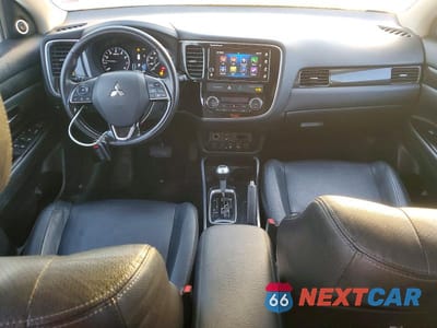 Zdjęcie 8 z 12 samochodu: 2017 MITSUBISHI OUTLANDER SE VIN:JA4AD3A32HZ010579 - miniatura