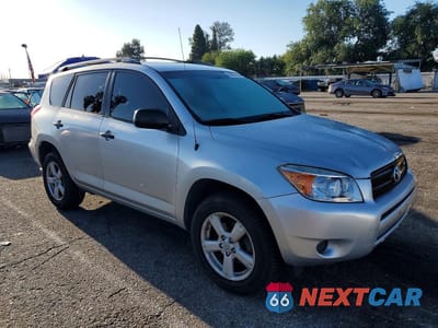 Czwarte zdjęcie samochodu z boku: 2008 TOYOTA RAV4 BASE VIN:JTMBK33VX86038596 - miniatura