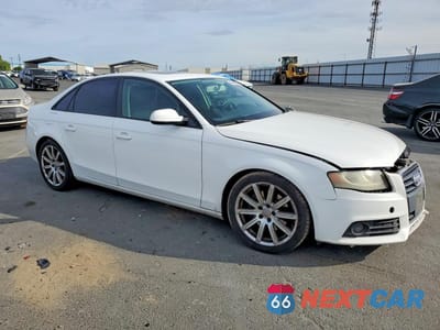 Czwarte zdjęcie samochodu z boku: 2011 AUDI A4 PREMIUM VIN:WAUAFAFL1BN008606 - miniatura