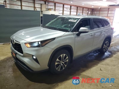 2023 TOYOTA HIGHLANDER XLE 5TDKDRAH0PS006216 - główne zdjęcie licytacji z USA - miniatura