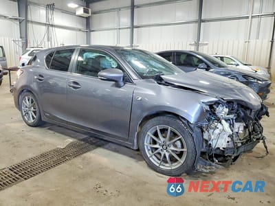 Czwarte zdjęcie samochodu z boku: 2017 LEXUS CT 200 VIN:JTHKD5BH1H2303008 - miniatura