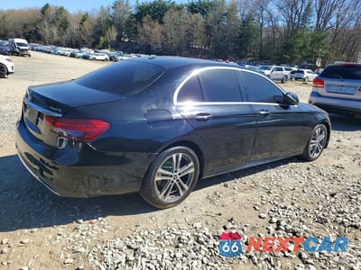 Trzecie zdjęcie samochodu z tyłu: 2021 MERCEDES-BENZ E 350 4MATIC VIN:W1KZF8EB5MA873697 - miniatura