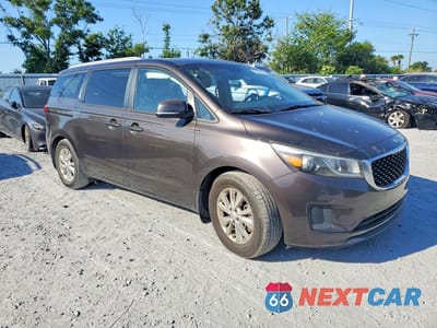Czwarte zdjęcie samochodu z boku: 2017 KIA SEDONA LX VIN:KNDMB5C10H6325575 - miniatura