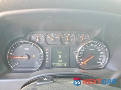 Zdjęcie 9 z 11 samochodu: 2016 CHEVROLET SILVERADO K2500 HEAVY DUTY VIN:1GC1KUE84GF255861 - miniatura