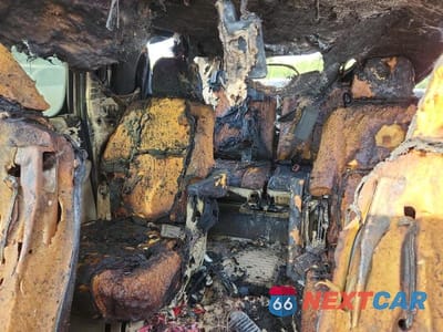 Zdjęcie 10 z 12 samochodu: 2011 GMC YUKON XL K1500 SLT VIN:1GKS2KE3XBR240970 - miniatura