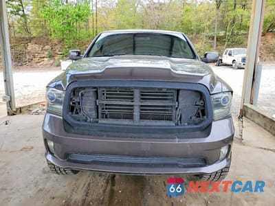 Piąte zdjęcie samochodu w środku: 2016 RAM 1500 SPORT VIN:1C6RR7MT2GS349841 - miniatura
