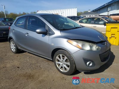 Czwarte zdjęcie samochodu z boku: 2011 MAZDA MAZDA2 VIN:JM1DE1HZ5B0103266 - miniatura