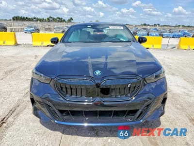 Piąte zdjęcie samochodu w środku: 2026 BMW I5 EDRIVE 40 VIN:WBY63HG03TCW49945 - miniatura
