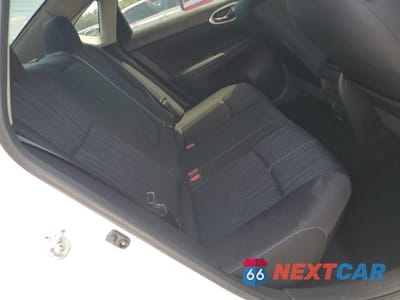 Zdjęcie 10 z 12 samochodu: 2018 NISSAN SENTRA SV VIN:3N1AB7AP7JY229739 - miniatura