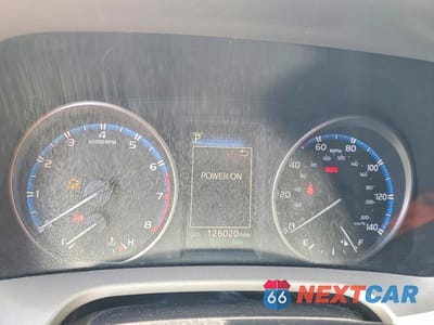 Zdjęcie 9 z 13 samochodu: 2018 TOYOTA RAV4 XLE VIN:2T3WFREV0JW476327 - miniatura