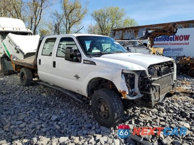 Czwarte zdjęcie samochodu z boku: 2014 FORD F350 SUPER DUTY VIN:1FT8W3BT1EEA01534 - miniatura