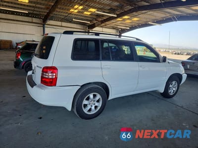 Trzecie zdjęcie samochodu z tyłu: 2001 TOYOTA HIGHLANDER BASE VIN:JTEGF21A810028125 - miniatura