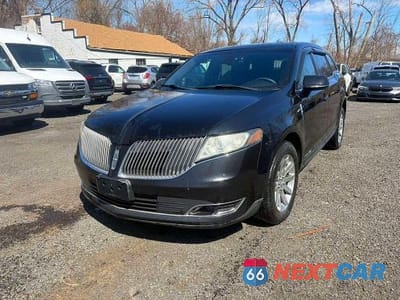 2013 LINCOLN MKT 2LMHJ5NKXDBL53079 - główne zdjęcie licytacji z USA - miniatura