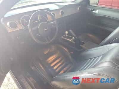 Zdjęcie 8 z 12 samochodu: 2008 FORD MUSTANG GT VIN:1ZVHT82H985178383 - miniatura