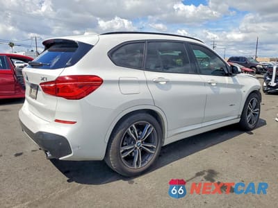 Trzecie zdjęcie samochodu z tyłu: 2017 BMW X1 XDRIVE28I VIN:WBXHT3C39H5F78376 - miniatura