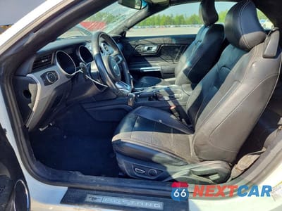 Zdjęcie 7 z 12 samochodu: 2018 FORD MUSTANG VIN:1FATP8UH1J5124389 - miniatura