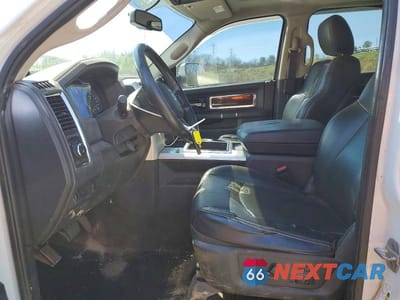 Zdjęcie 7 z 13 samochodu: 2012 DODGE RAM 3500 LARAMIE VIN:3C63D3EL7CG212097 - miniatura