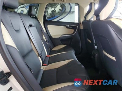 Zdjęcie 10 z 12 samochodu: 2012 VOLVO XC60 T6 VIN:YV4902DZ2C2334290 - miniatura